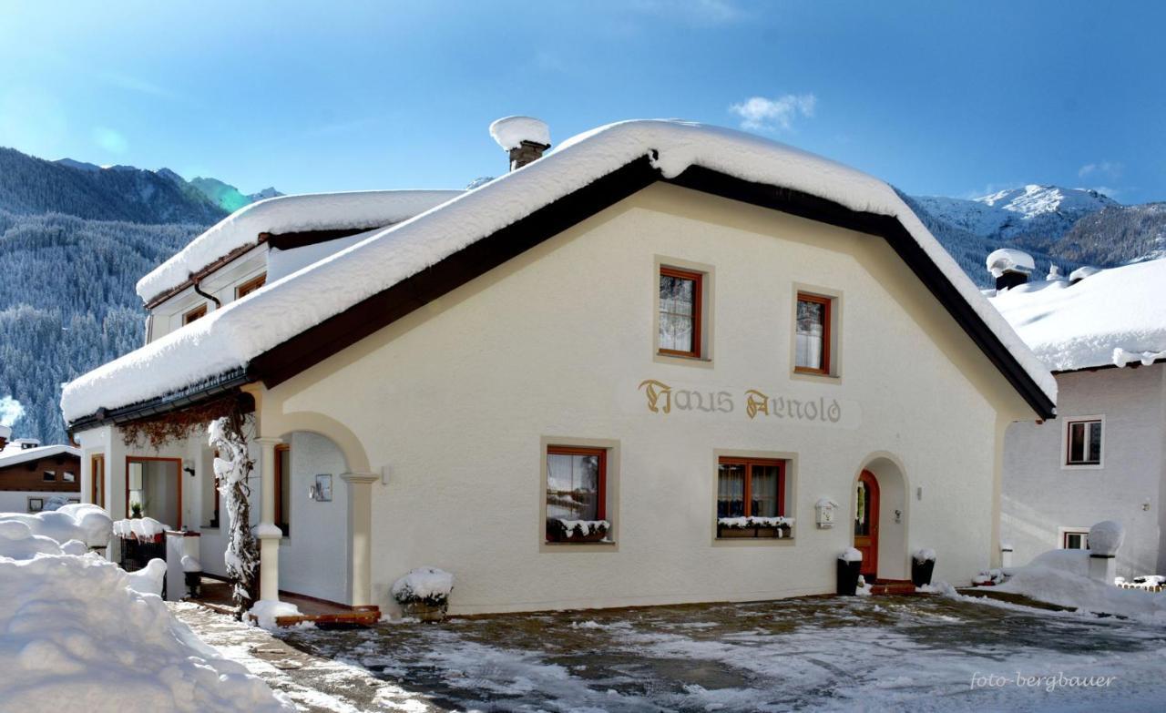 Haus Arnold - Privatzimmer Und Ferienwohnungen Sillian Extérieur photo